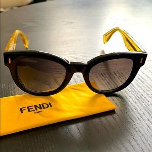 Women’s Fendi 0026/S Sunglasses